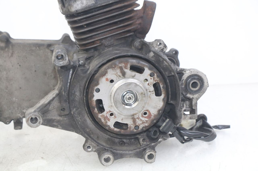 photo de MOTOR PEUGEOT ELYSTAR 50 (2002 - 2014) - Pontos de fixação