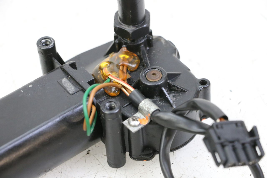 photo de MOTOR DO LIMPADOR DE PARA-BRISAS BMW C1 125 (2000 - 2003) - Ampliação técnica