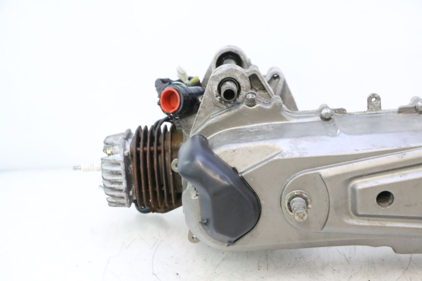 photo de MOTOR KEEWAY F-ACT NAKED 50 (2009 - 2014) - Inspeção visual