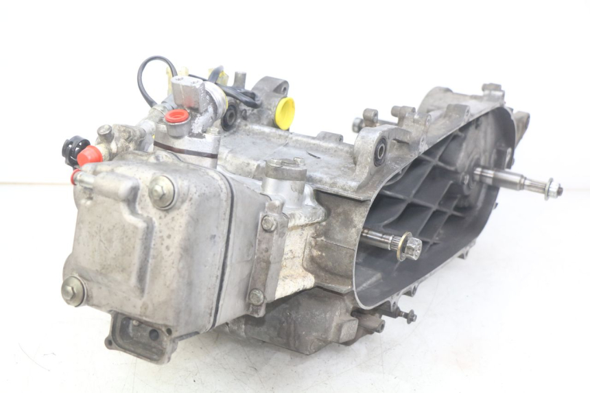 photo de MOTOR HONDA FES PANTHEON 125 (2003 - 2007) - Detalhes característicos