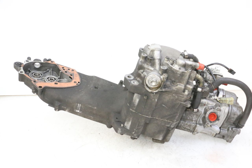 photo de MOTOR HONDA FES S-WING SWING ABS 125 (2007 - 2015) - Detalhes característicos