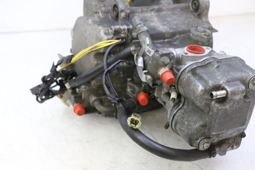 photo de MOTOR HONDA FES S-WING SWING ABS 125 (2007 - 2015) - Outro ângulo de visão