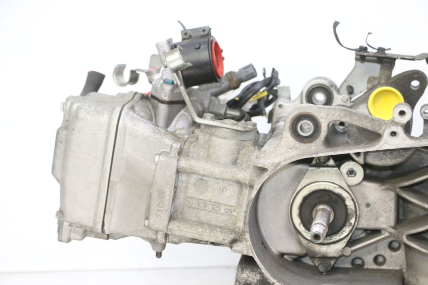 photo de MOTOR HONDA FES S-WING SWING ABS 125 (2007 - 2015) - Outro ângulo de visão