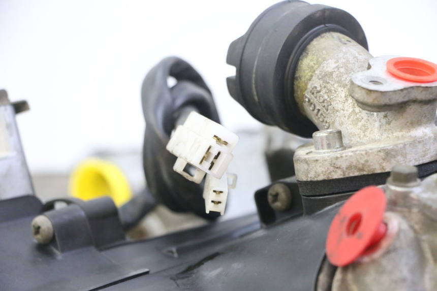 photo de MOTOR MBK FLAME X 125 (2007 - 2016) - Detalhes característicos