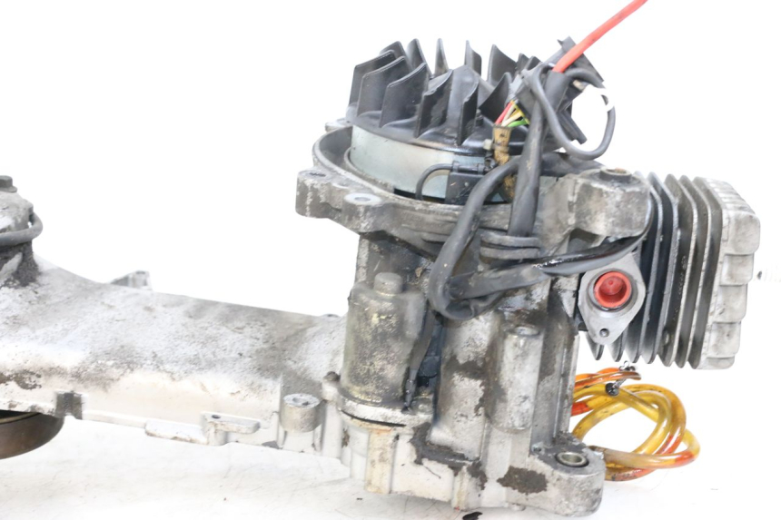 photo de MOTOR PIAGGIO FLY 2T 50 (2004 - 2017) - Zoom do estado de desgaste