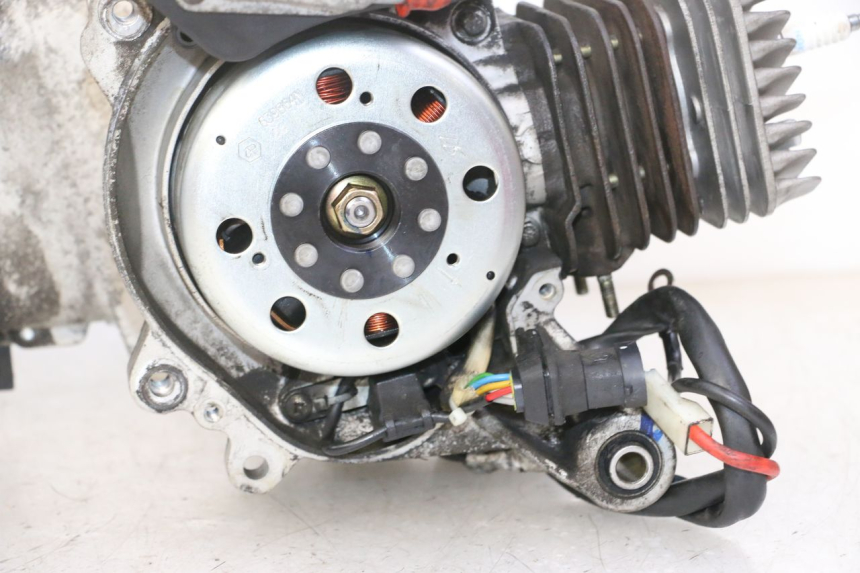 photo de MOTOR PIAGGIO FLY 2T 50 (2004 - 2017) - Vista do produto