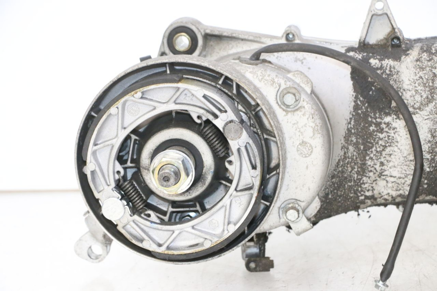photo de MOTOR PIAGGIO FLY 2T 50 (2004 - 2017) - Detalhes característicos