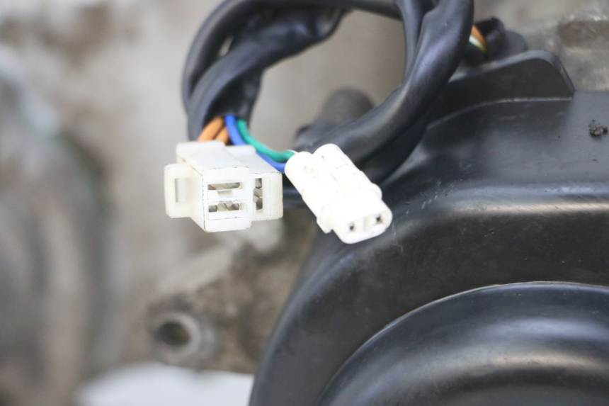 photo de MOTOR VENESI FLY RETRO 4T 50 (2020 - 2025) - Detalhes característicos