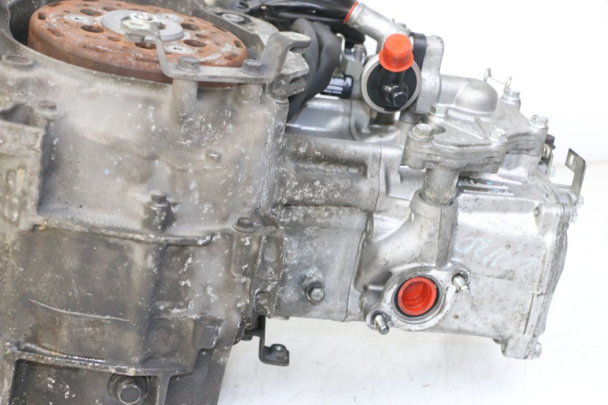 photo de MOTOR HONDA FORZA 125 (2021 - 2025) - Zoom do estado de desgaste