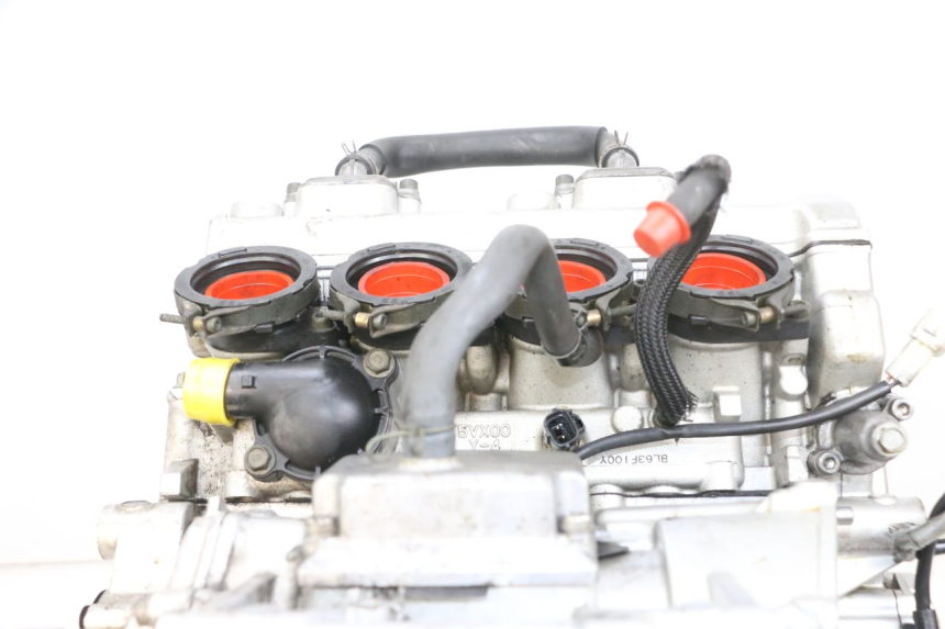 photo de MOTOR YAMAHA FZ6 N FAZER 600 (2004 - 2006) - Outro ângulo de visão