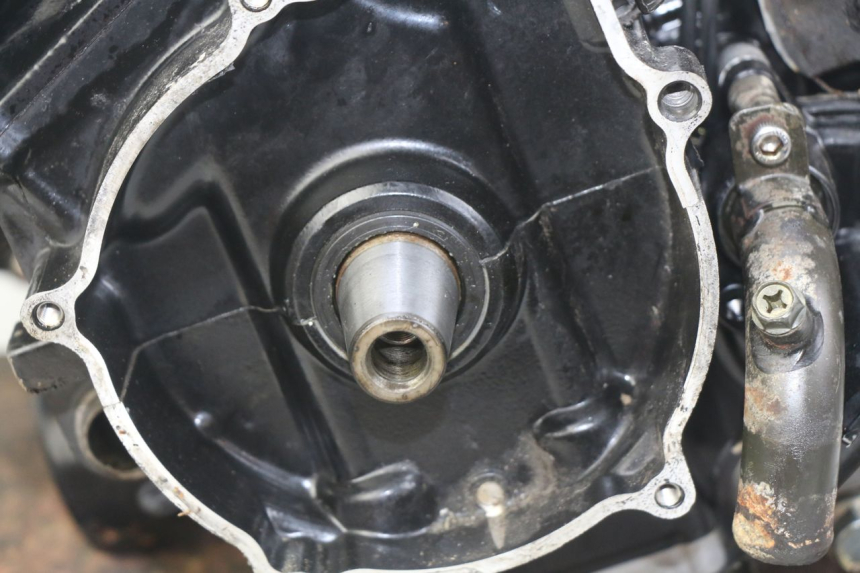 photo de MOTOR YAMAHA FZS FAZER 600 (1998 - 2001) - Detalhes característicos