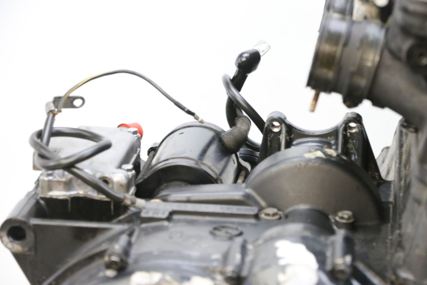 photo de MOTOR KAWASAKI GPZ RX 1000 (1986 - 1988) - Detalhes característicos