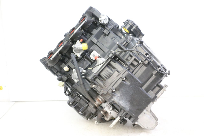 photo de MOTOR SUZUKI GSR 750 (2011 - 2017) - Ampliação dos componentes