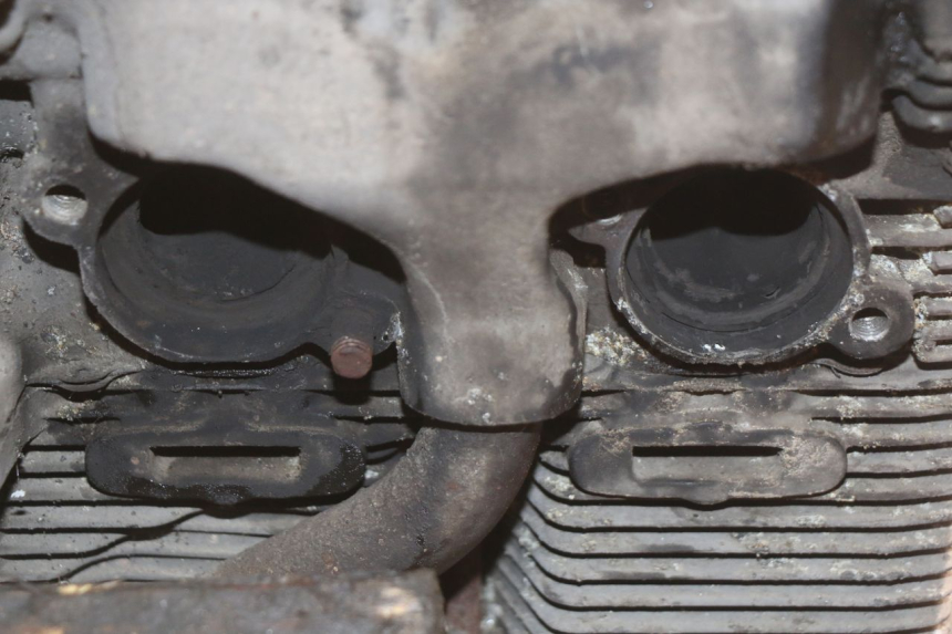 photo de MOTOR SUZUKI GSX-F GSX  F 1100 (1988 - 1994) - Detalhes característicos