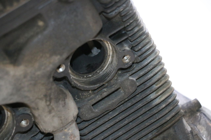 photo de MOTOR SUZUKI GSX F GSXF 750 (1988 - 1998) - Outro ângulo de visão