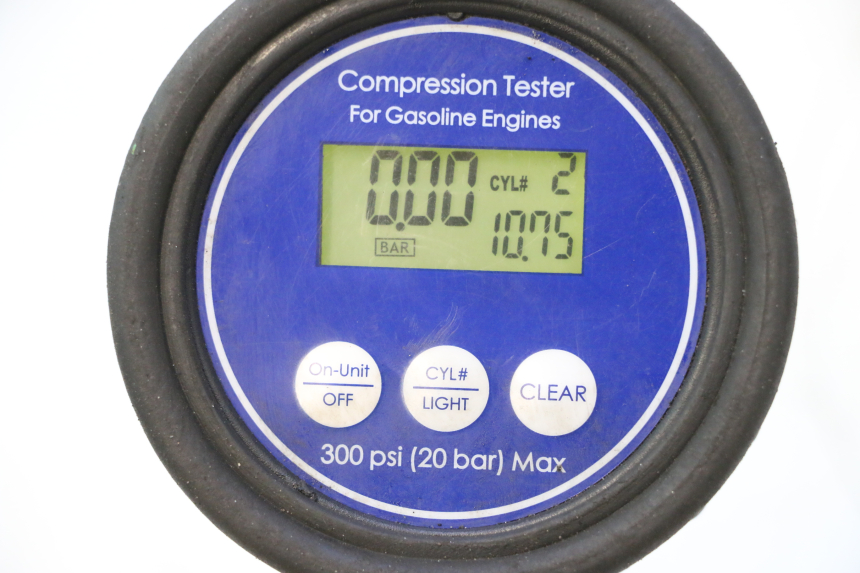 photo de MOTOR SUZUKI GSX F GSXF 750 (1988 - 1998) - Ampliação dos componentes