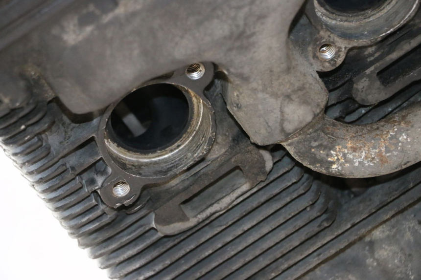 photo de MOTOR SUZUKI GSX F GSXF 750 (1988 - 1998) - Pontos de fixação