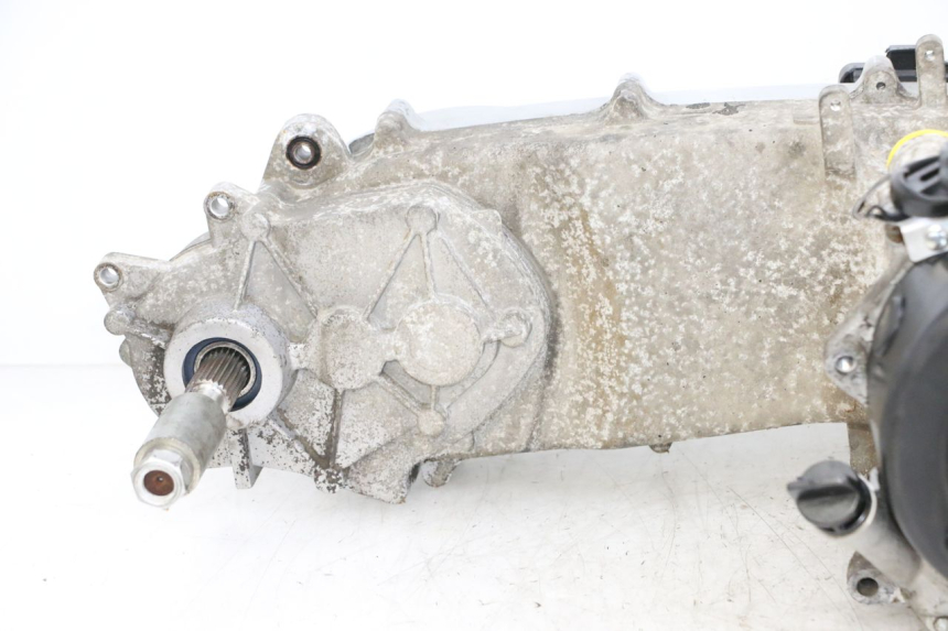 photo de MOTOR JM MOTORS GTS 125 (2015 - 2019) - Detalhes característicos