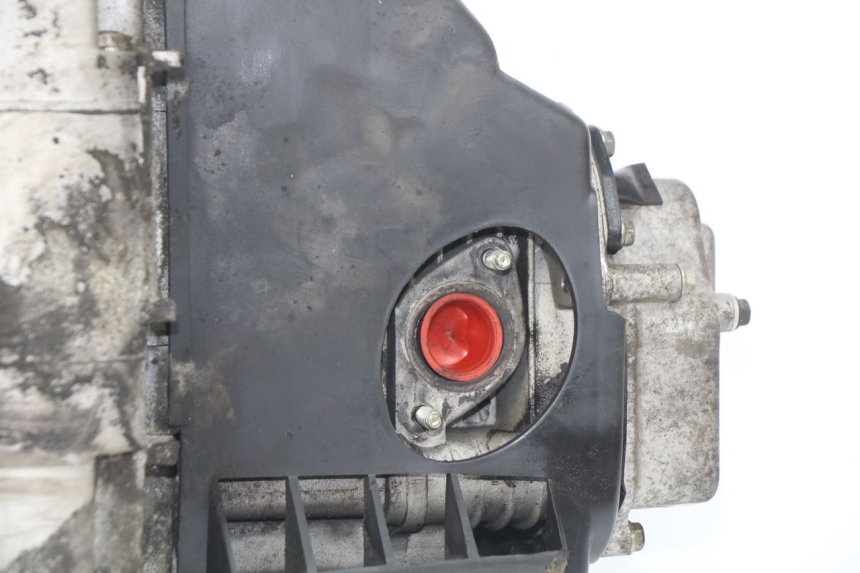 photo de MOTOR HAOTIAN HT125T-2 125 - Zoom do estado de desgaste