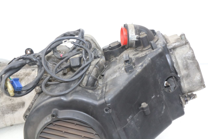 photo de MOTOR HAOTIAN HT125T-2 125 - Estado da superfície
