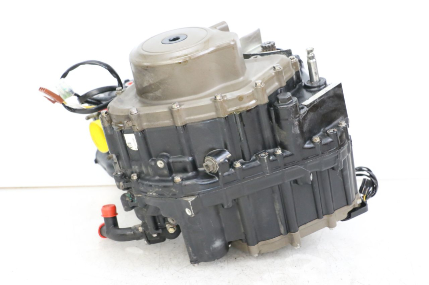 photo de MOTOR HUSQVARNA SVARTPILEN 401 (2018 - 2023) - Zoom do estado de desgaste