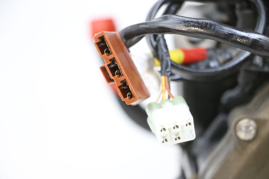 photo de MOTOR HUSQVARNA SVARTPILEN 401 (2018 - 2023) - Estado da superfície