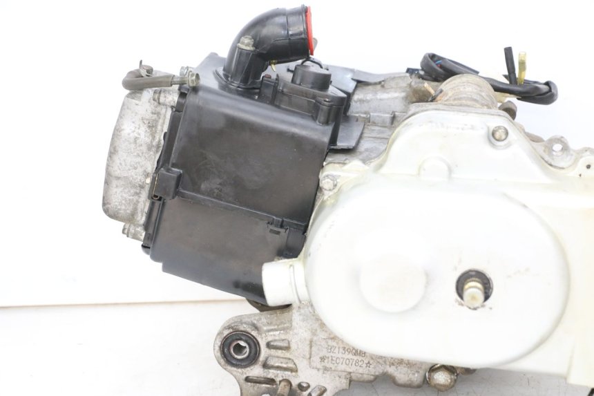 photo de MOTOR JM MOTORS OLDIES 4T 50 (2010 - 2020) - Vista de perto