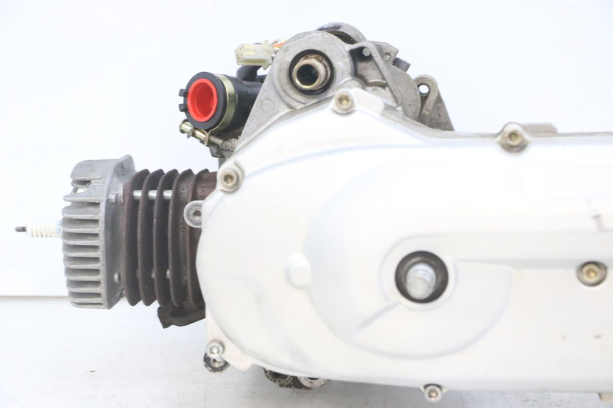 photo de MOTOR YAMAHA JOG R 50 (2004 - 2014) - Detalhes característicos