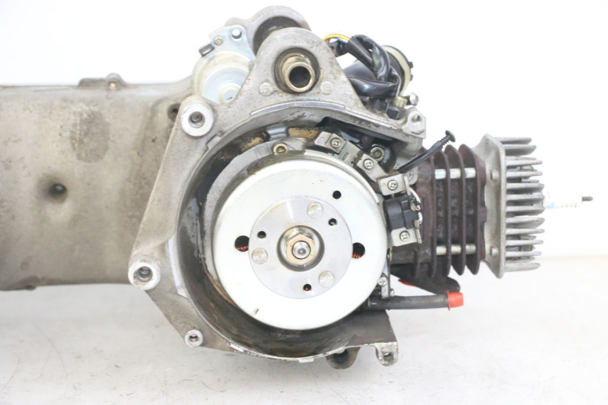 photo de MOTOR YAMAHA JOG R 50 (2004 - 2014) - Imagem adicional