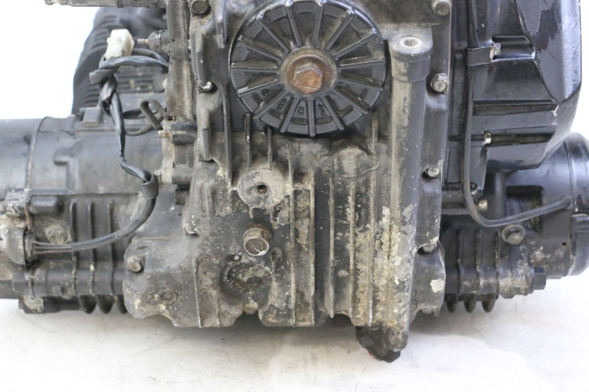 photo de MOTOR KAWASAKI ZR7 ZR-7 S 750 (1999 - 2004) - Zoom do estado de desgaste