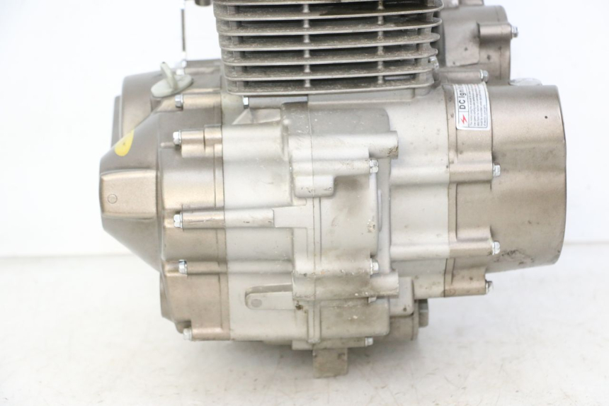 photo de MOTOR KIDEN KD125-G 125 (2018 - 2022) - Vista de perto