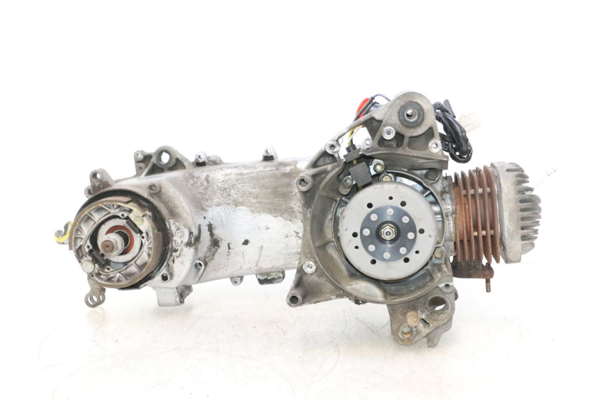 photo de MOTOR PEUGEOT KISBEE 2T 50 (2010 - 2017) - Zoom de qualidade