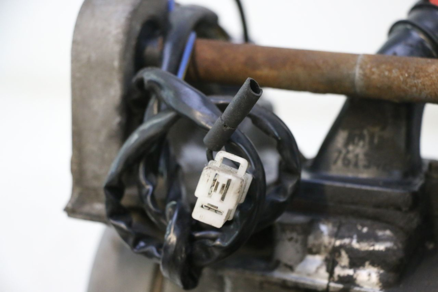 photo de MOTOR PEUGEOT KISBEE 2T 50 (2010 - 2017) - Vista de perfil