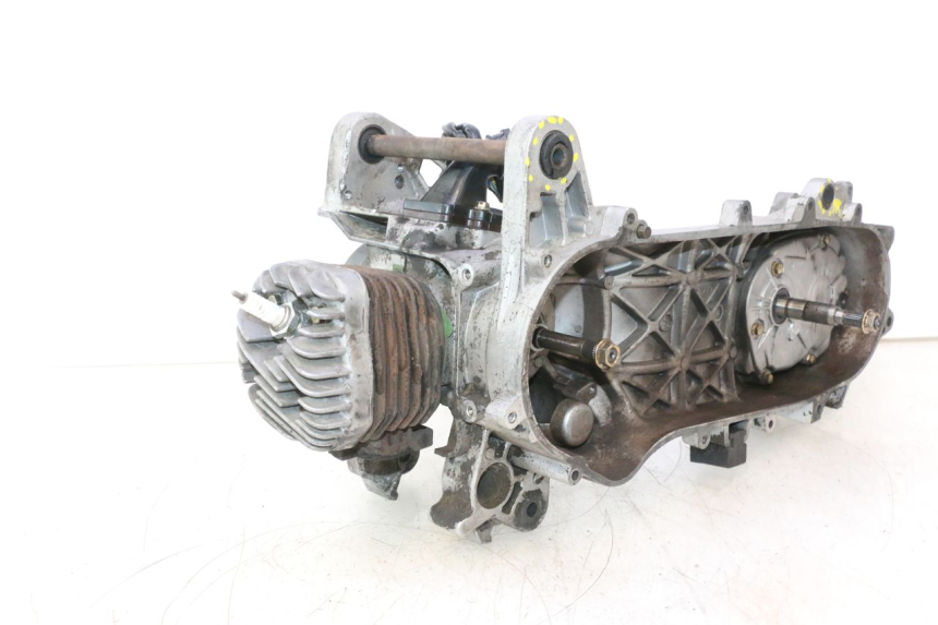 photo de MOTOR PEUGEOT KISBEE 2T 50 (2010 - 2017) - Marcações e referências