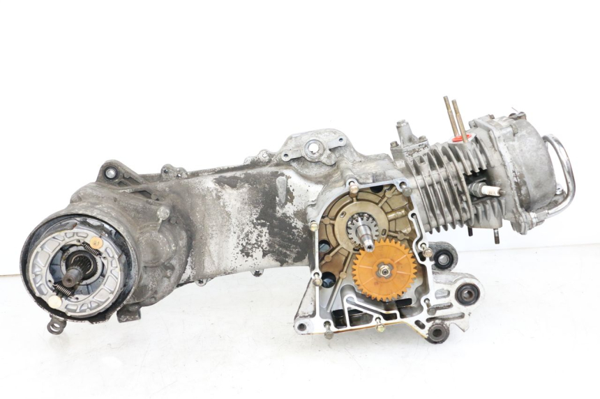 photo de MOTOR PEUGEOT KISBEE 4T 50 (2010 - 2017) - Marcações e referências
