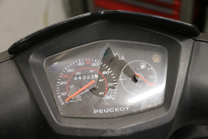 photo de MOTOR PEUGEOT KISBEE 4T 50 (2018 - 2022) - Vista do produto