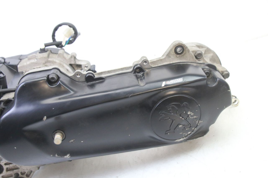 photo de MOTOR PEUGEOT KISBEE 4T 50 (2018 - 2022) - Zoom do estado de desgaste