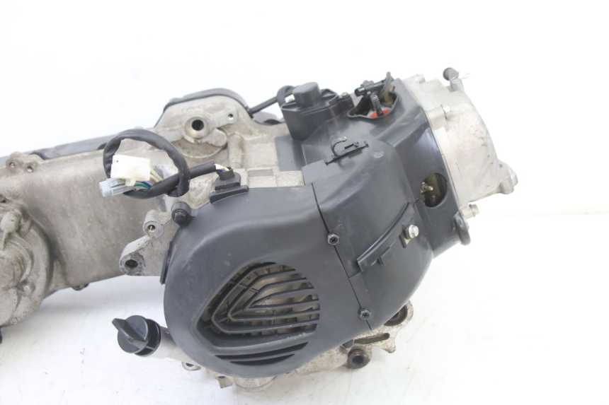 photo de MOTOR PEUGEOT KISBEE 4T 50 (2018 - 2022) - Pontos de fixação