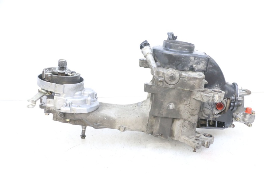 photo de MOTOR PEUGEOT KISBEE 4T 50 (2010 - 2017) - Pontos de fixação