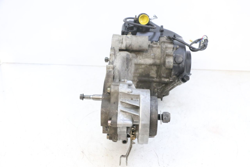 photo de MOTOR PEUGEOT KISBEE 4T 50 (2010 - 2017) - Estado da superfície