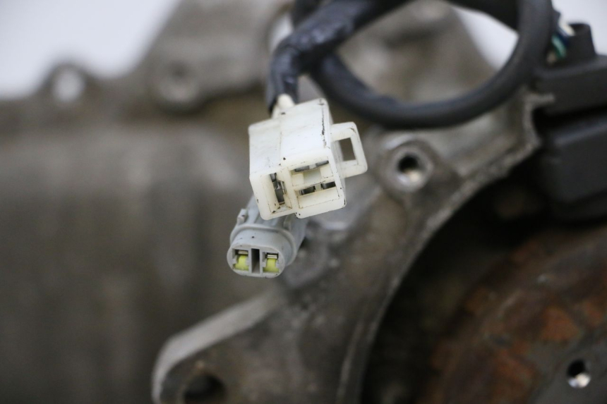 photo de MOTOR PEUGEOT KISBEE 4T 50 (2018 - 2022) - Detalhes característicos