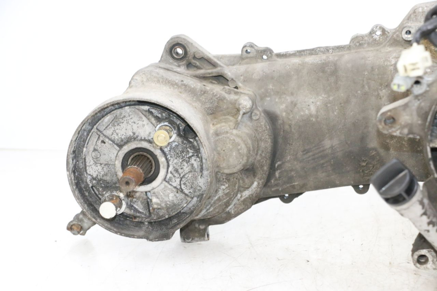 photo de MOTOR PEUGEOT KISBEE 4T 50 (2018 - 2022) - Vista de perto