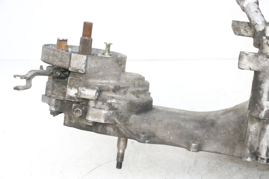 photo de MOTOR PEUGEOT KISBEE 4T 50 (2018 - 2022) - Outro ângulo de visão
