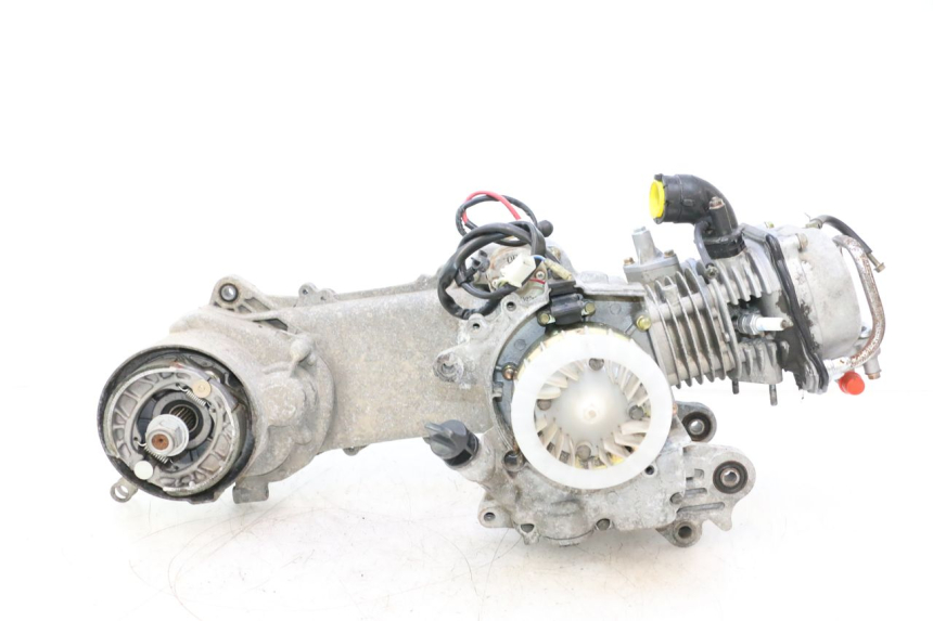 photo de MOTOR PEUGEOT KISBEE 4T 50 (2010 - 2017) - Vista do produto