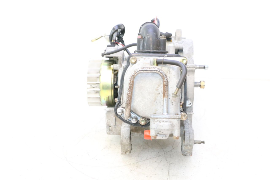 photo de MOTOR PEUGEOT KISBEE 4T 50 (2010 - 2017) - Vista de perto