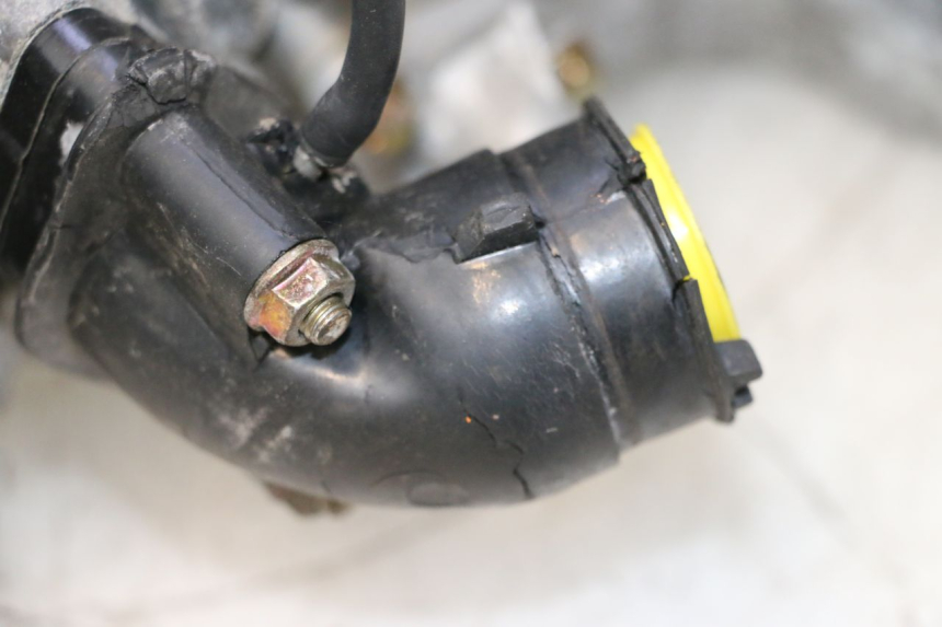 photo de MOTOR PEUGEOT KISBEE 4T 50 (2010 - 2017) - Zoom do estado de desgaste