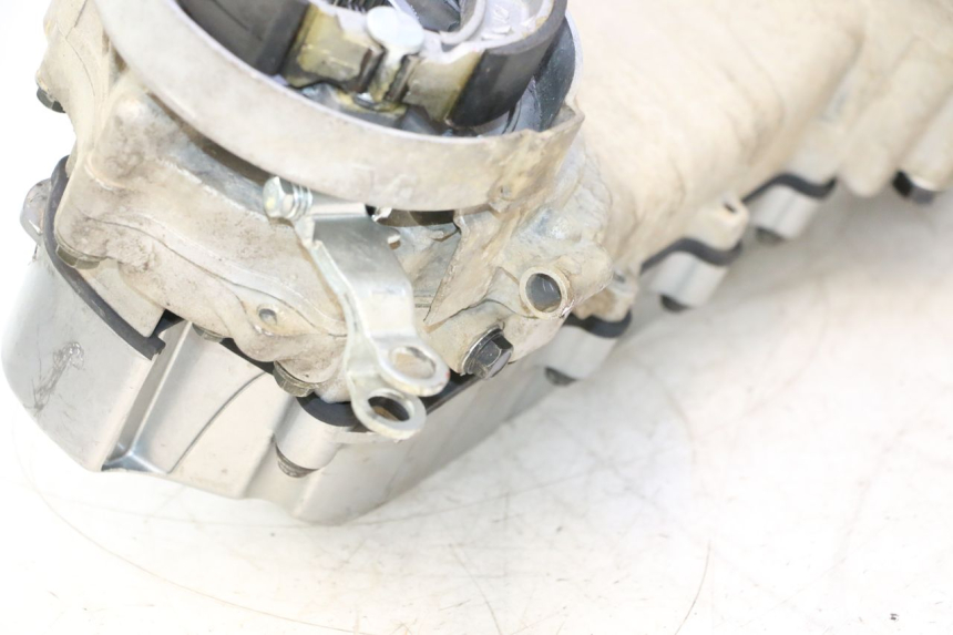photo de MOTOR PEUGEOT KISBEE 4T 50 (2018 - 2022) - Pontos de fixação