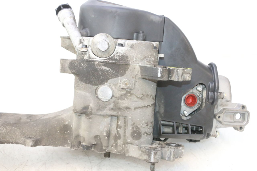 photo de MOTOR PEUGEOT KISBEE 4T 50 (2023 - 2026) - Pontos de fixação