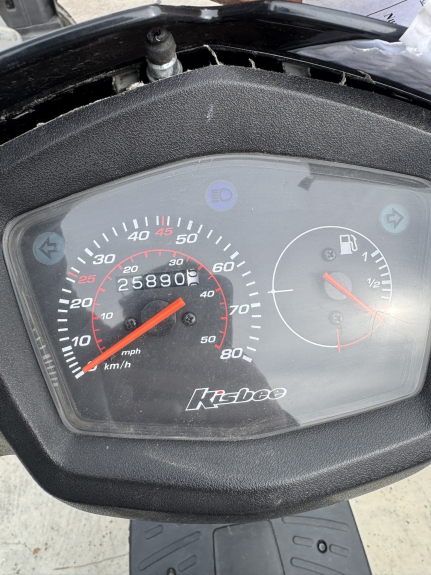 photo de MOTOR PEUGEOT KISBEE 4T 50 (2010 - 2017) - Zoom do estado de desgaste