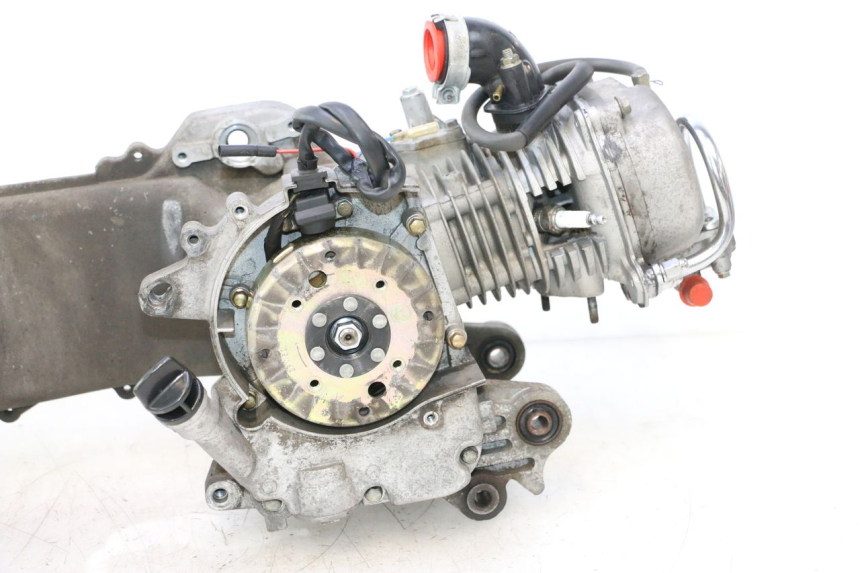 photo de MOTOR PEUGEOT KISBEE 4T 50 (2010 - 2017) - Pontos de fixação